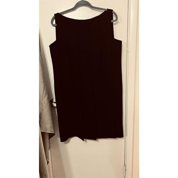 MILA SCHON ITALIAN DESIGNER QUIET LUXURY BLACK PLEATED WOOL DRESS SZ 12 (44) - Picture 3 of 11